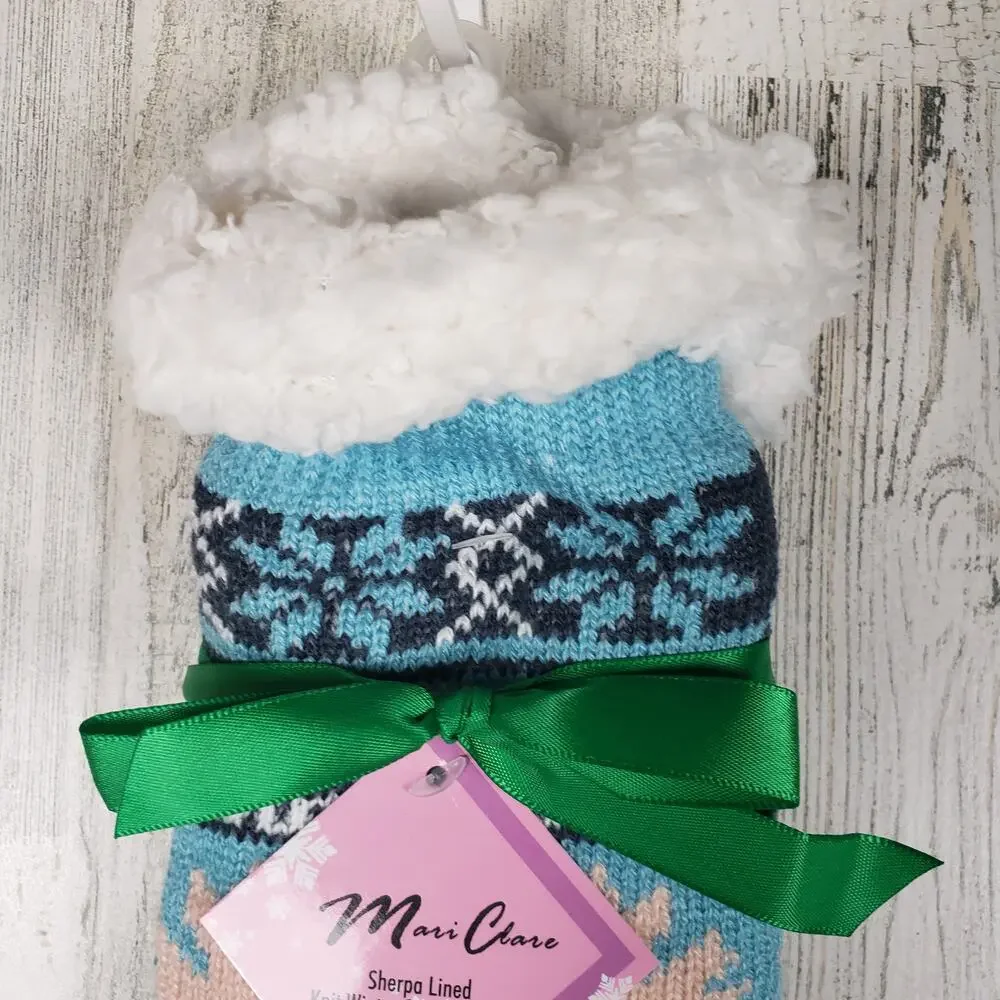 NWT Sherpa Lined Knit Winter Snowflake Leaf Design No-Slip Slipper Socks